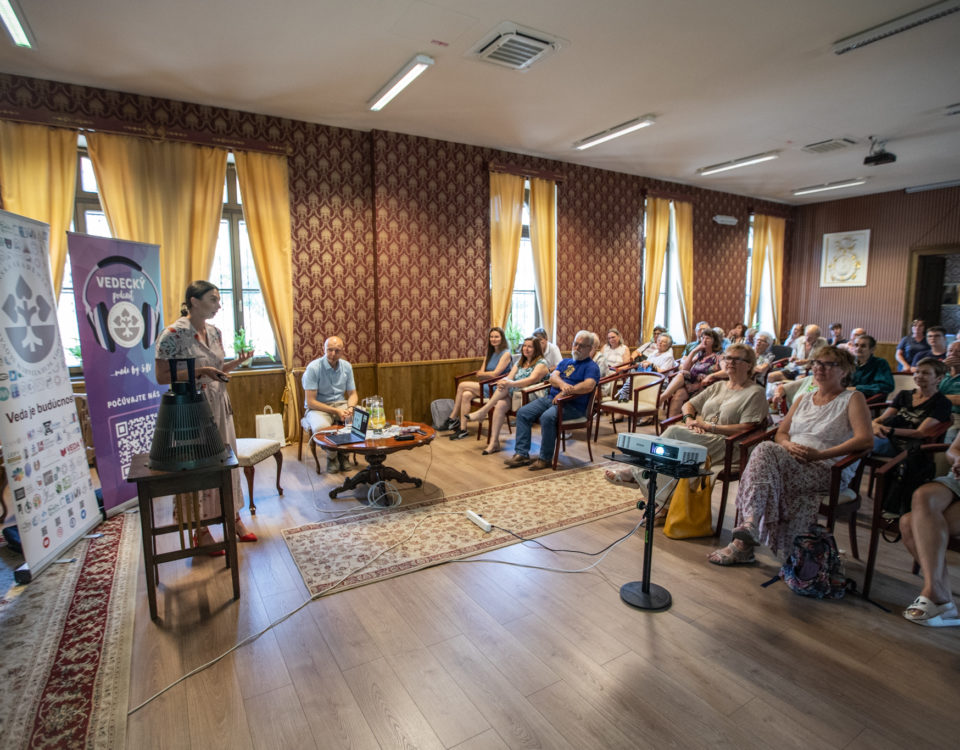 Pohľad na prednáškovú sálu počas podujatia Vivat Scientia.