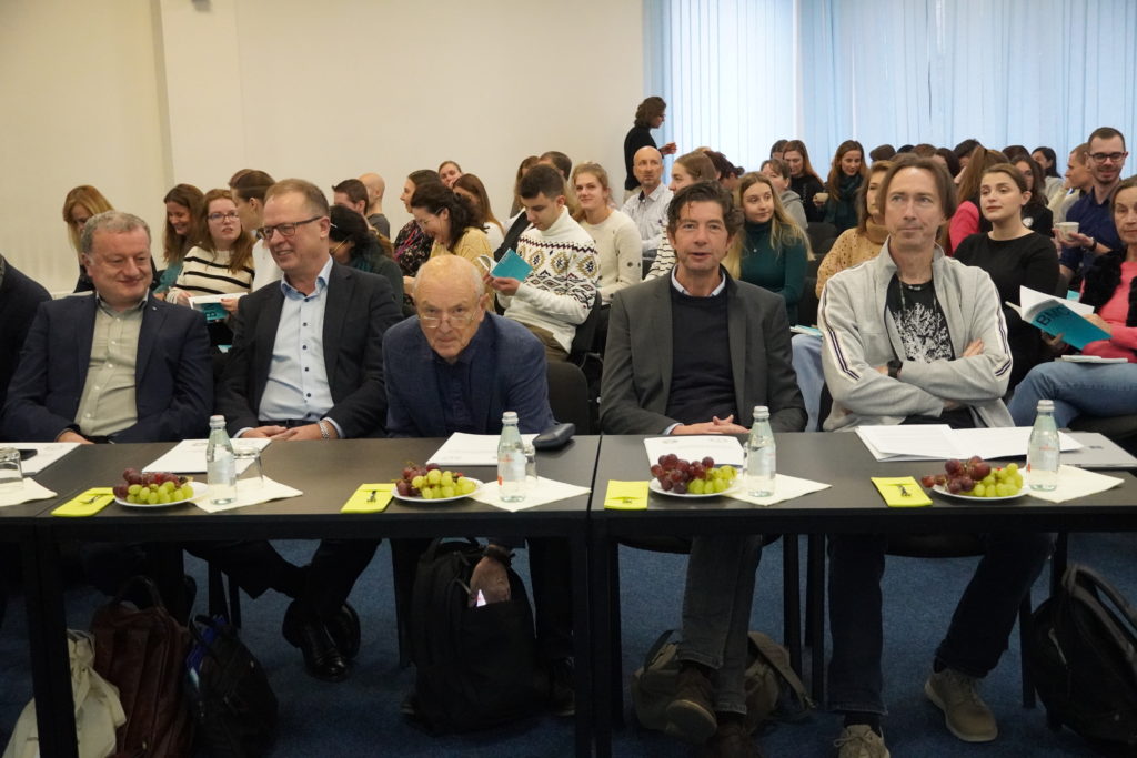 Členovia Medzinárodného poradného zboru. Zľava prof. Jan Konvalinka, prof. Toivo Maimets, prof. Jan Motlík, prof. Christian Drosten a Dr. Mathias V. Schmidt.