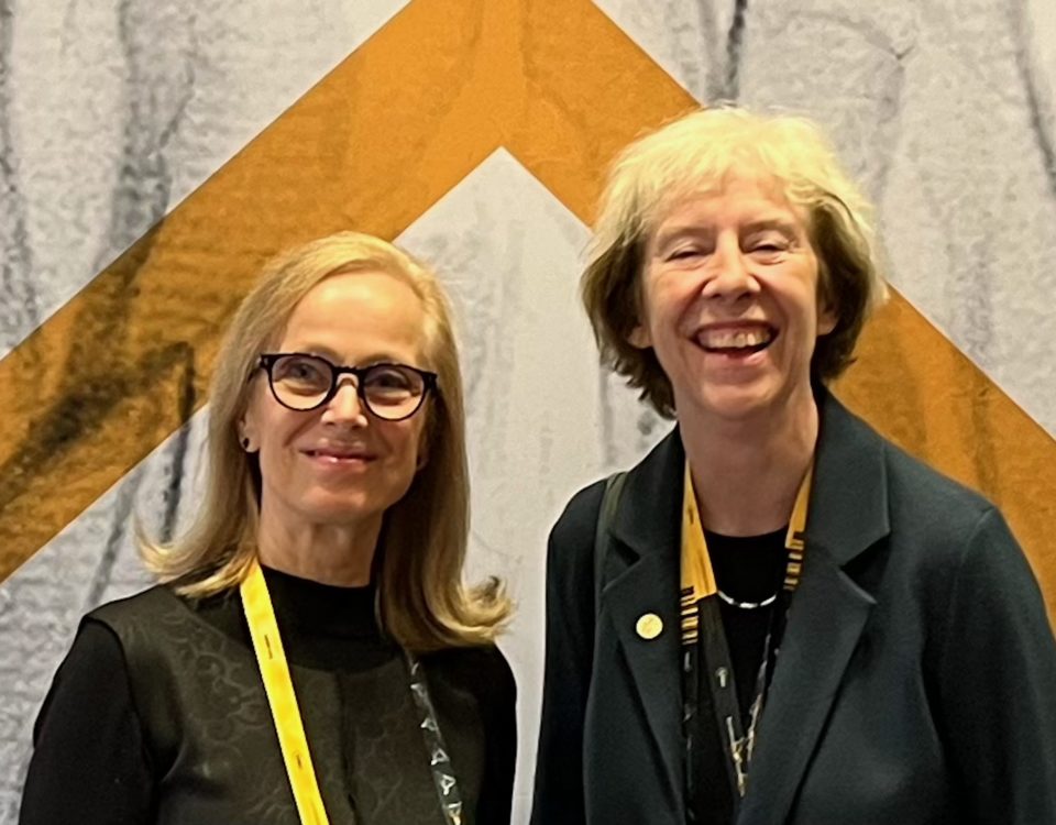 EMBO Director Fiona Watt (right) and Professor Silvia Pastorek (left) at the EMBO community meeting in Heidelberg during the inauguration of new members.